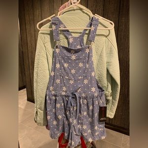 No Boundaries short overalls